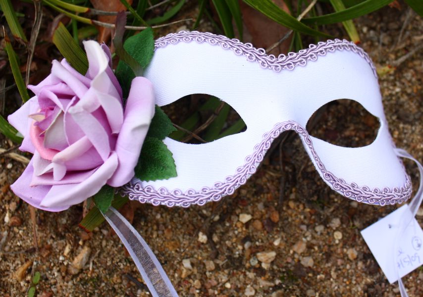 (image for) Country Rose Lilac Costume Mask hemed Parties Halloween LauraLucci Collection- U535 - Click Image to Close