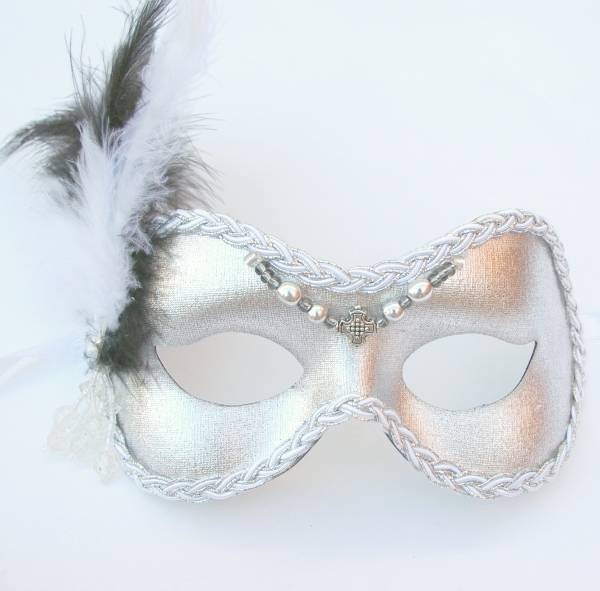 (image for) Victoria Silver/White DeLuxe Mask Themed Parties U748 - Click Image to Close