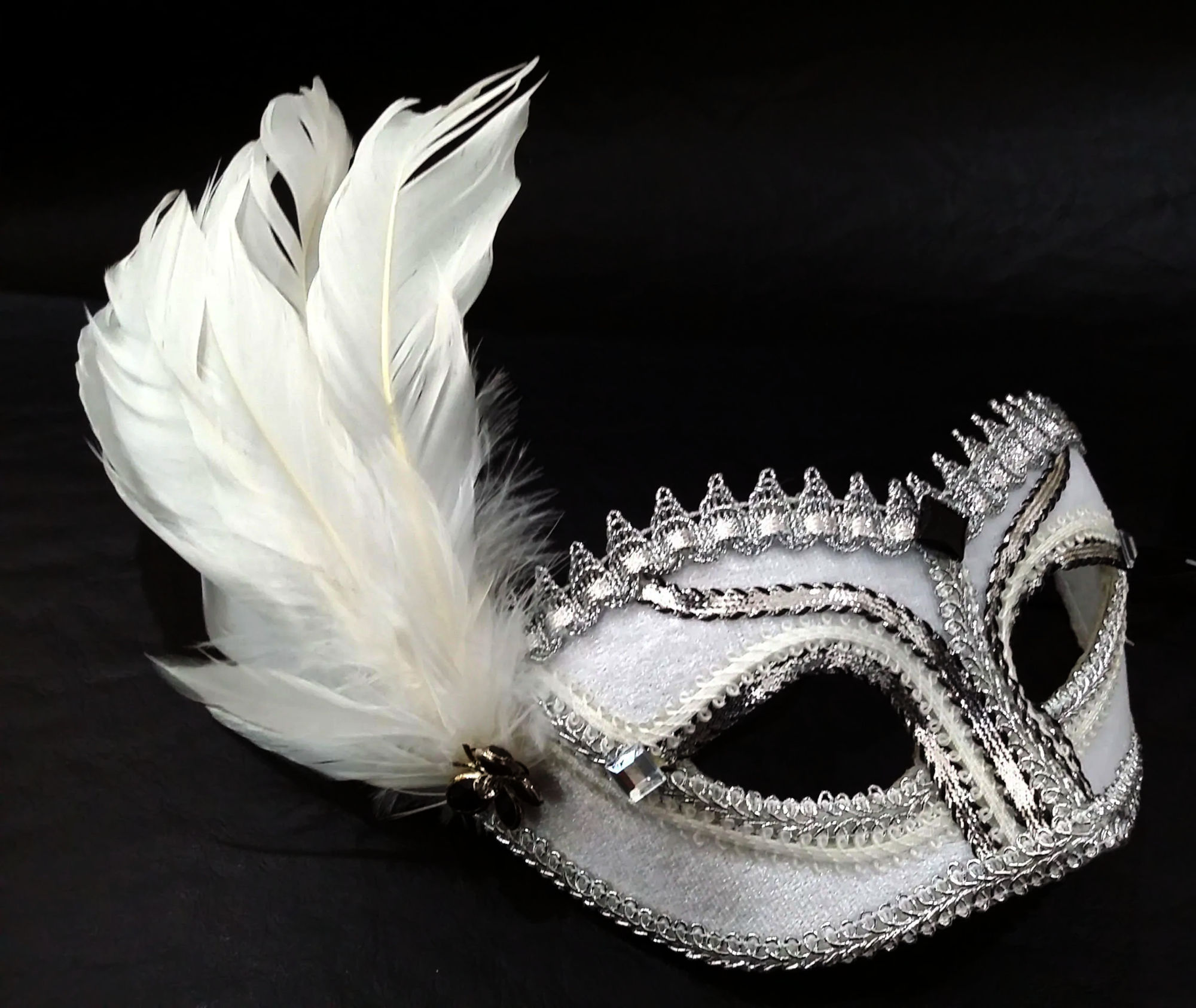 (image for) White & Silver Dove Mask - Costume Party Eyemask - Venetian Mask UM106 - Click Image to Close