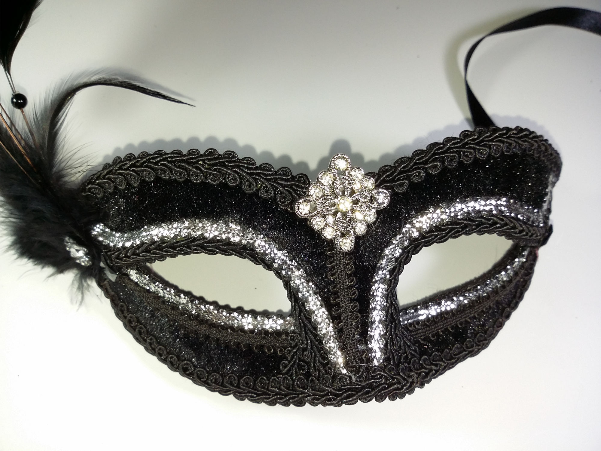 (image for) Black & Silver Bird Mask by Laura Lucci - UM141
