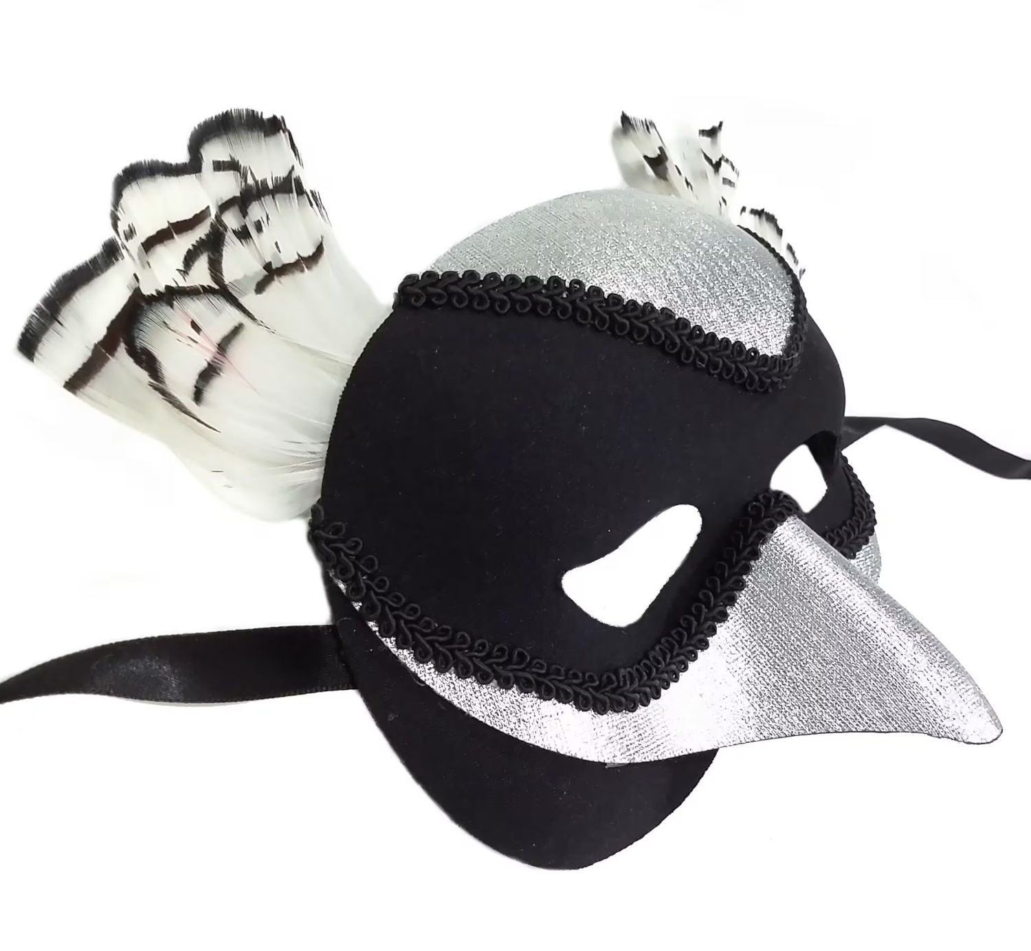 (image for) Costume Mask resembling Magpie Bird Costume Party Eyemask Black & Silver Venetian Feather Mask - UM143 - Click Image to Close