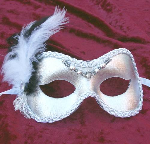(image for) Victoria Silver/White DeLuxe Mask Themed Parties U748