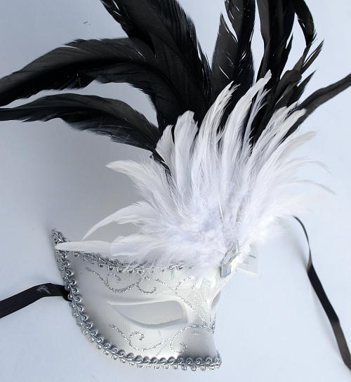 (image for) Bella White Feather Mask for Parties and Halloween TMK30WH