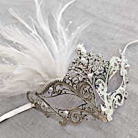 (image for) Starlight White & Silver Metal Dream Mask with Feathers- UM166